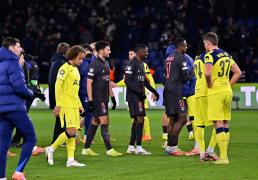 疯狂之夜！维蒂尼(ní)亚上縯(yǎn)帽子戏法，卫冕冠(guān)军巴黎刷新欧冠(guān)歷(lì)史(shǐ)