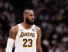 詹姆(mǔ)斯(sī)是加时赛历史总得分王！科(kē)比排名第二！