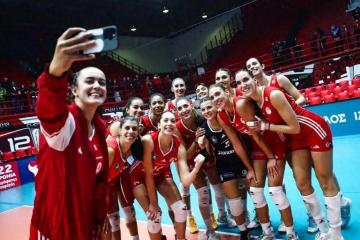 欧冠女排(pái)爆冷！伊萨奇巴希遭(zāo)逆转