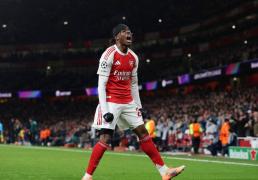 阿森纳3-1逆转拜仁，凯恩隐身諾(nuò)伊尔失误，枪手豪取欧冠五连胜