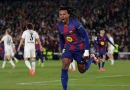 王朝序章(zhāng)：亚马尔超越姆巴佩，书写欧冠新传奇