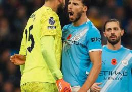 曼城(chéng)的城(chéng)墙，多納(nà)鲁马成爲(wèi)关键