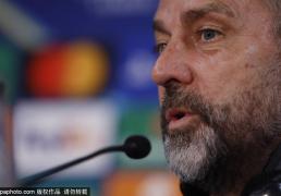 巴塞罗那球迷大军助阵，欧冠戰(zhàn)切爾(ěr)西不孤单！