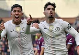 切尔西赢球不(bù)足喜(xǐ)：首(shǒu)发双前(qián)锋0射正 欧冠(guān)踢巴萨該(gāi)换人了