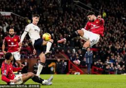曼联对纽卡：节礼日之战的(de)背后逻辑与欧冠扩军的(de)影响