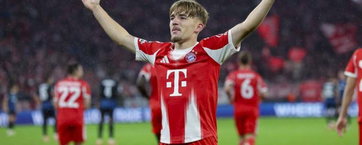 4-0，拜仁(rén)豪取欧冠3连胜，17岁德国新星无敌突破(pò)后丝滑破(pò)门