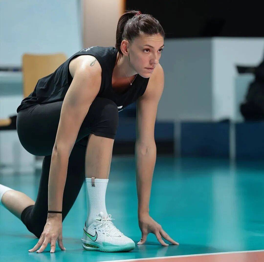 瓦基弗银行女排(pái) 新赛季冲欧冠决赛 主帅:很幸運(yùn)能拥有(yǒu)博斯科维奇