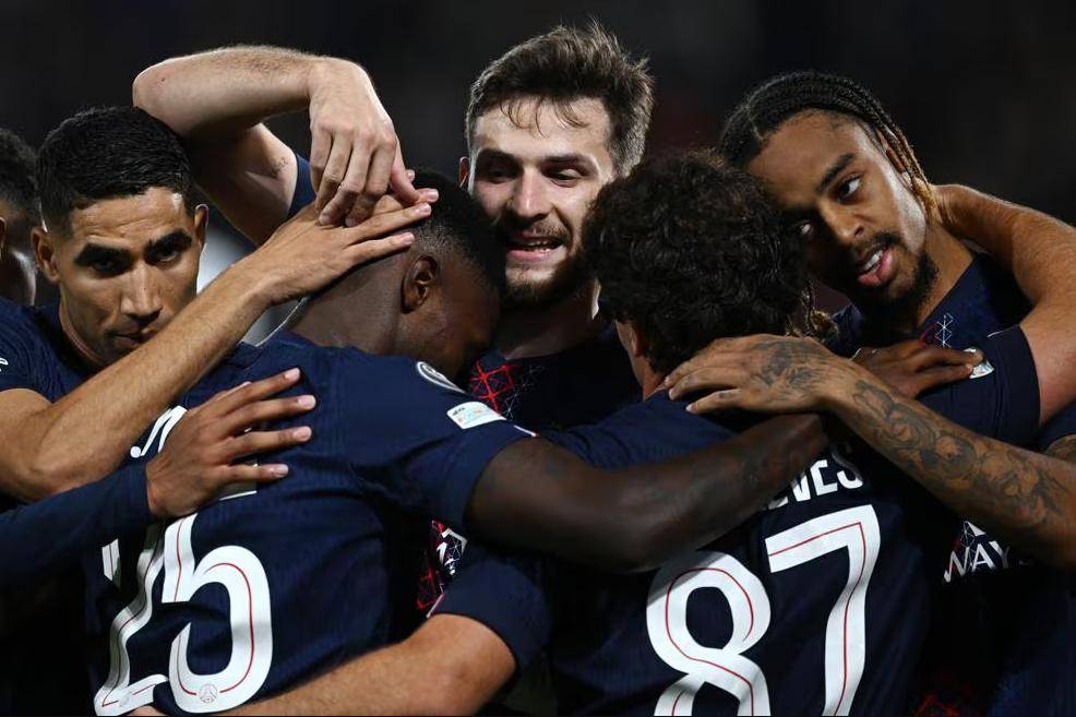 欧冠最新(xīn)积分榜！巴黎枪手国米3连胜并列榜首，多(duō)特蒙德4-2保持(chí)不败，意甲冠軍(jūn)2-6惨败