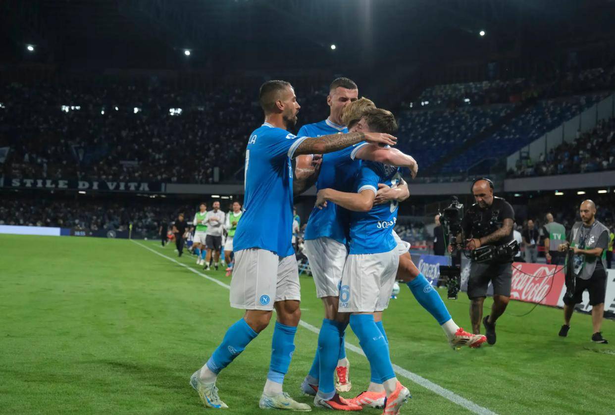 欧冠最新(xīn)积分榜！巴黎枪手国米3连胜并列榜首，多(duō)特蒙德4-2保持(chí)不败，意甲冠軍(jūn)2-6惨败