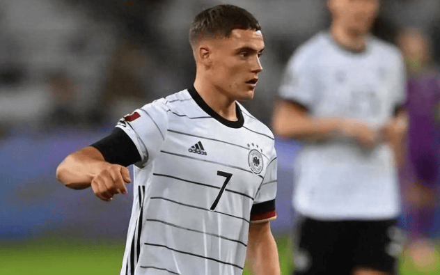 欧冠最佳扑救候選(xuǎn)：恰基尔、凯拉特门将入围