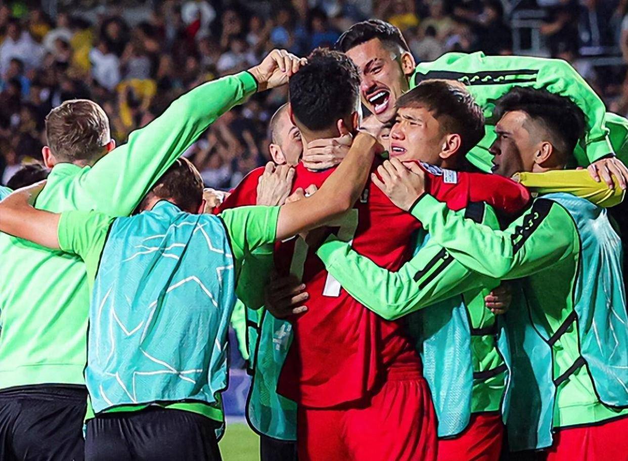 73年(nián)等待终結(jié)！亚洲門(mén)将点球(qiú)大战3连扑，欧冠史上最東(dōng)端球(qiú)队诞生在中國(guó)隔壁