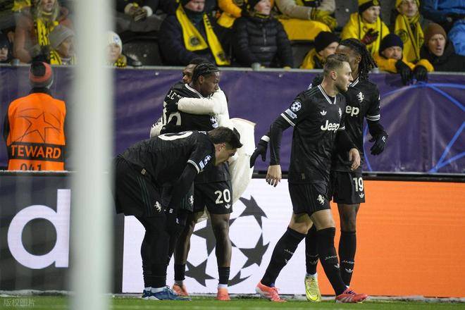 尤(yóu)文图斯欧冠首勝(shèng),戴维补时絕(jué)杀,奥彭达首球,伊尔迪兹策动三球