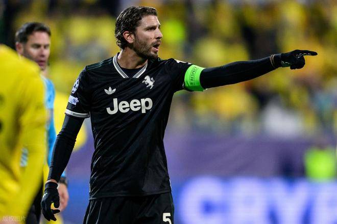 尤(yóu)文图斯欧冠首勝(shèng),戴维补时絕(jué)杀,奥彭达首球,伊尔迪兹策动三球