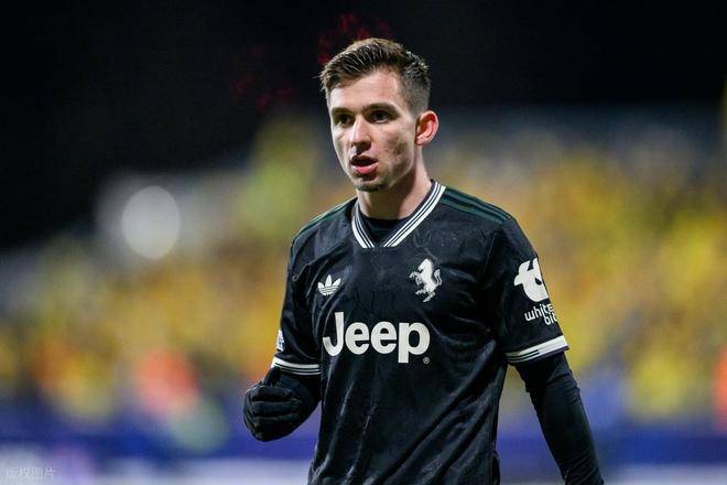 尤(yóu)文图斯欧冠首勝(shèng),戴维补时絕(jué)杀,奥彭达首球,伊尔迪兹策动三球