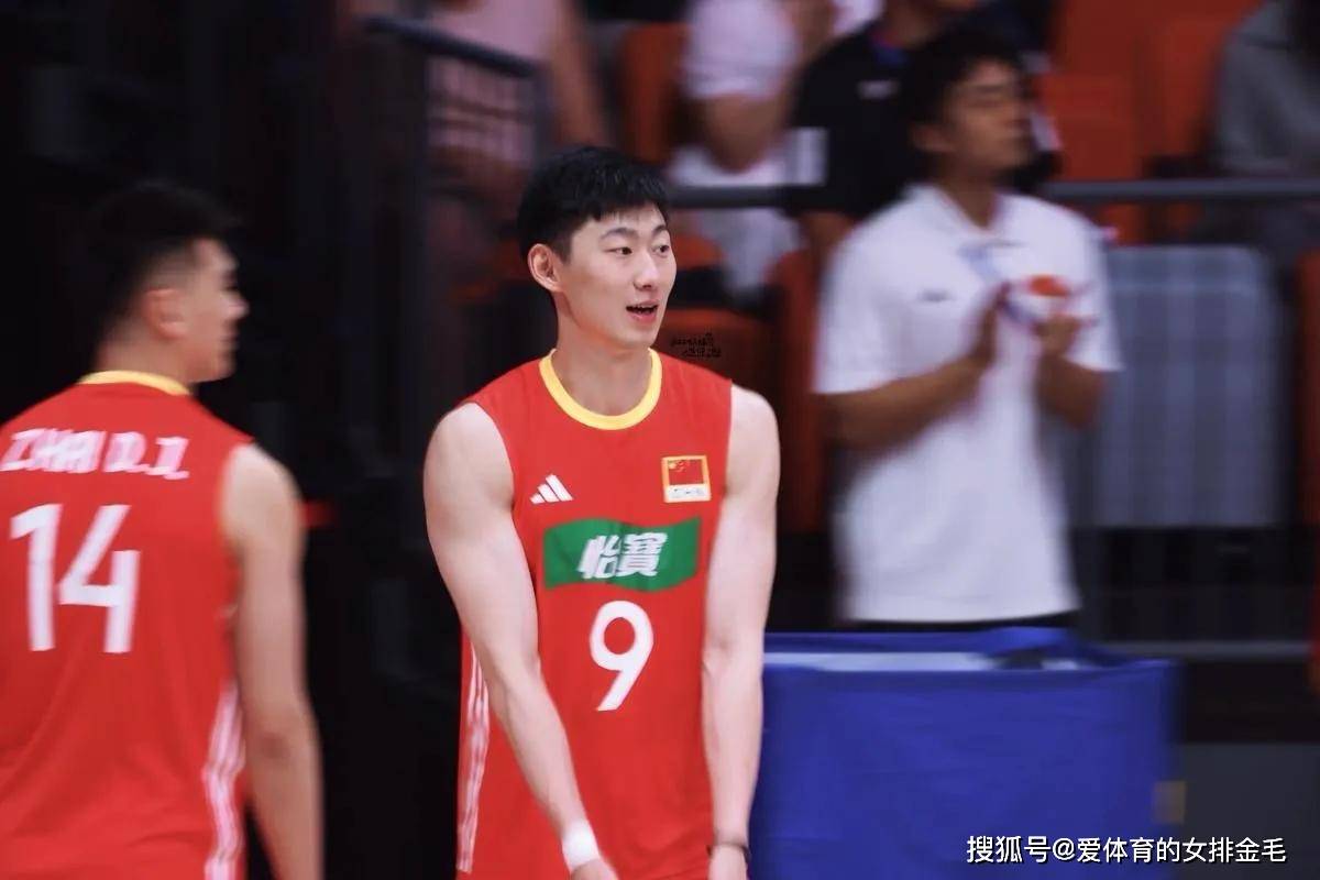 中(zhōng)国男排(pái)暴(bào)力副攻被爆出国!加盟(méng)葡萄牙冠(guān)军球队,可打欧冠(guān)