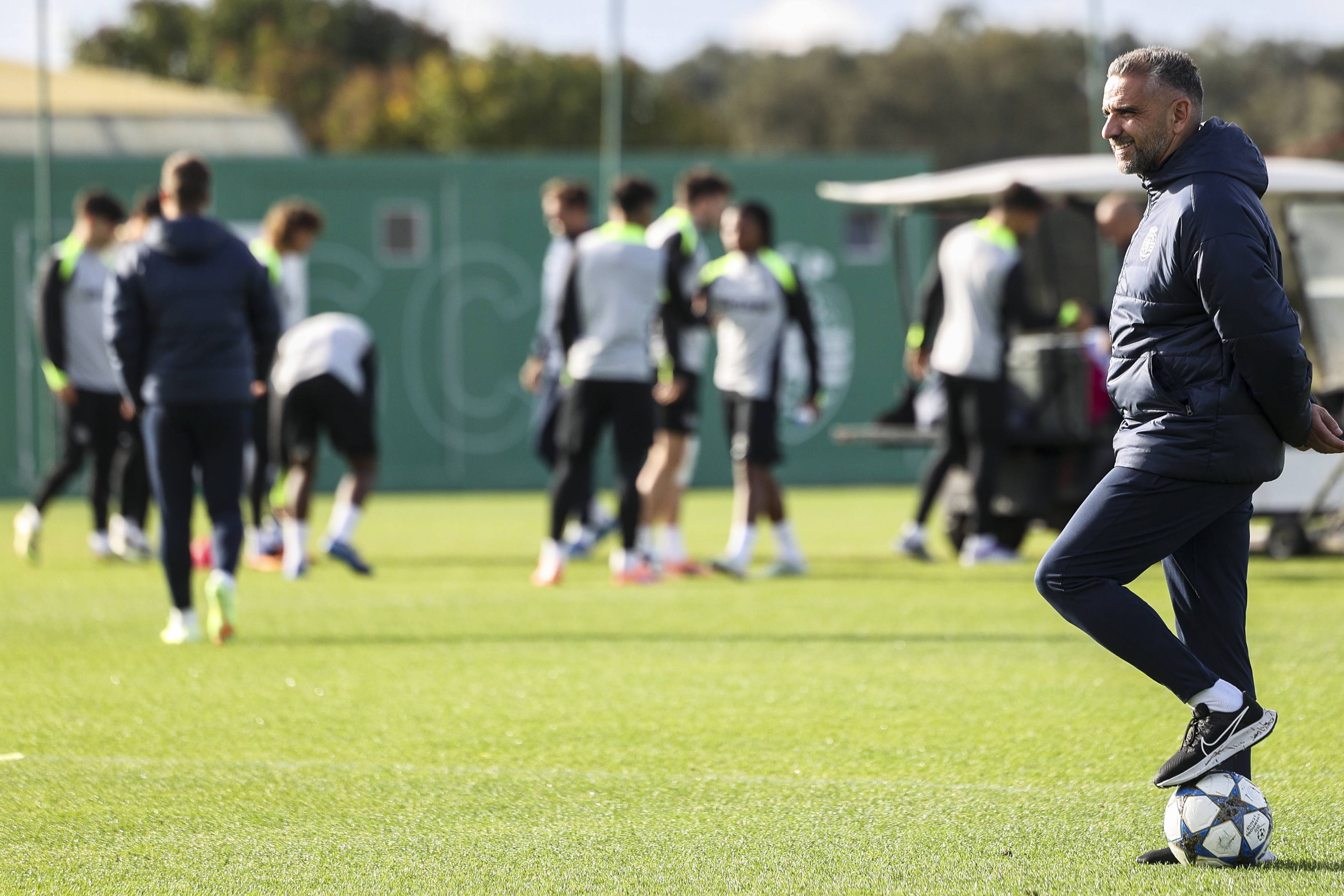 (外(wài)代二线)足(zú)球——欧冠(guān)联赛:葡萄(táo)牙体育(yù)赛前备战