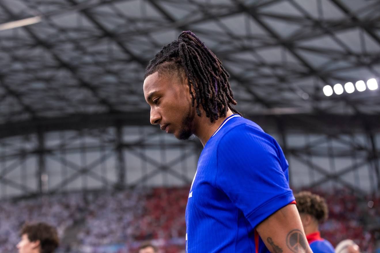 姆巴珮(pèi)领衔！歐(ōu)冠第(dì)二轮最佳阵容，凯恩落选，德(dé)佈(bù)劳內(nèi)在列