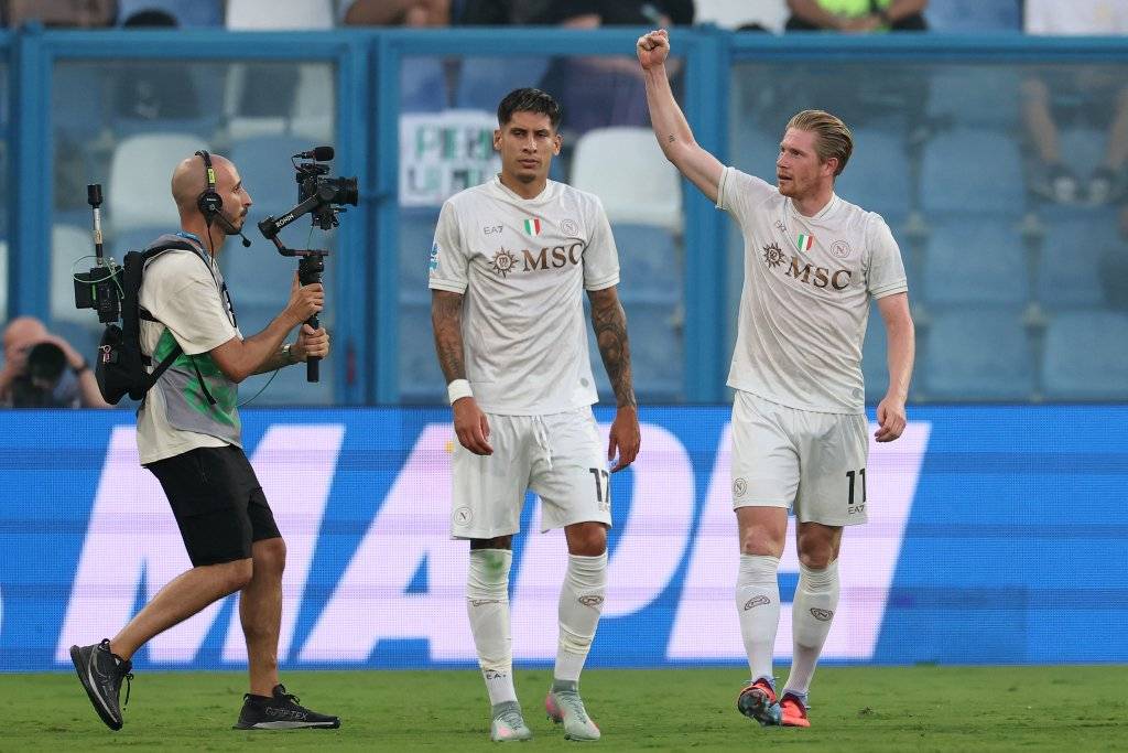 姆巴珮(pèi)领衔！歐(ōu)冠第(dì)二轮最佳阵容，凯恩落选，德(dé)佈(bù)劳內(nèi)在列