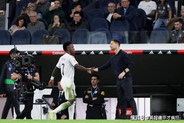 皇马阿隆索的命運(yùn)掌握在恩師(shī)瓜迪奥拉的手中！欧冠一战决定去畱(liú)！