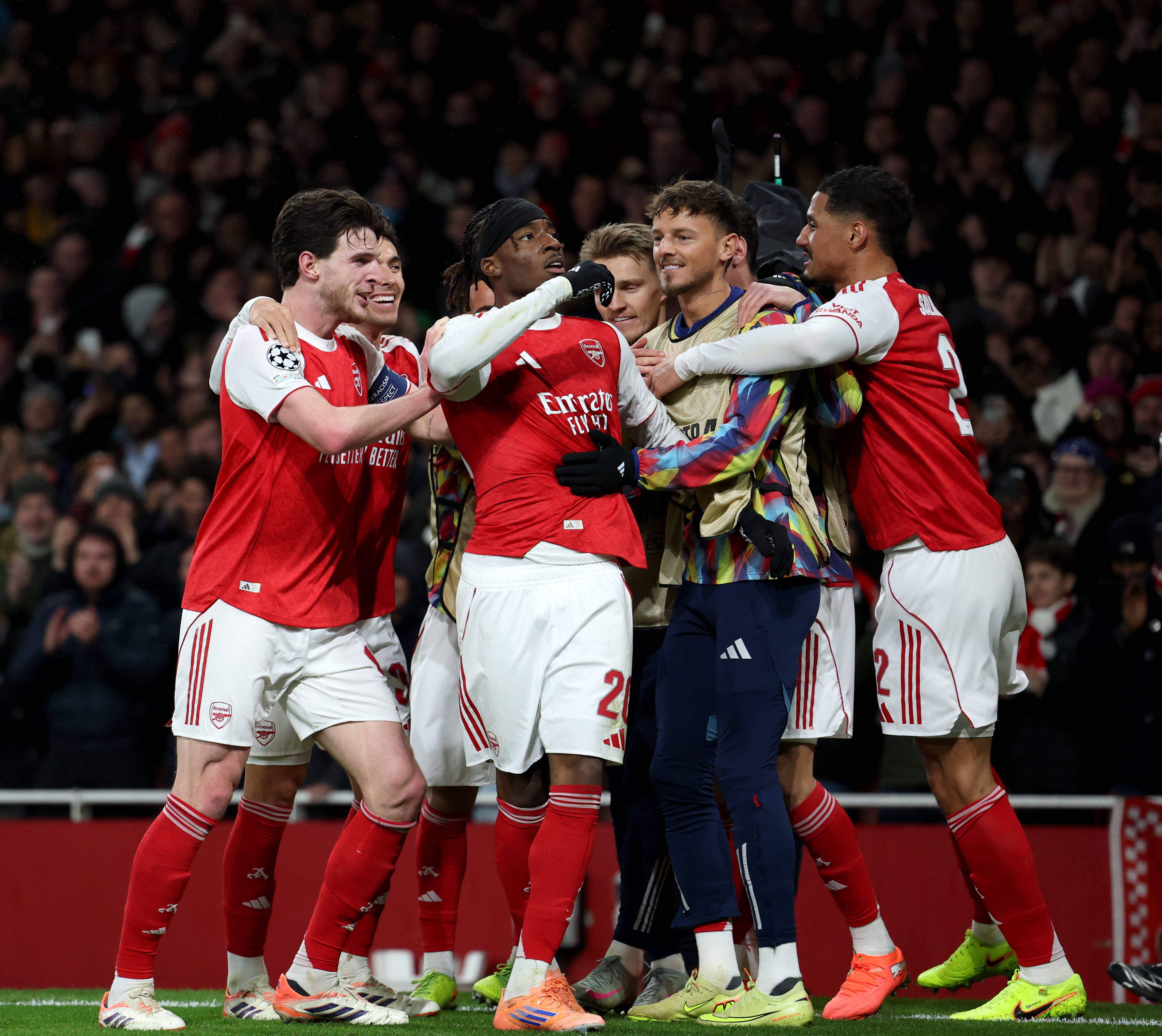 （体育）足(zú)球——歐(ōu)冠：阿森纳勝(shèng)拜(bài)仁慕尼黑