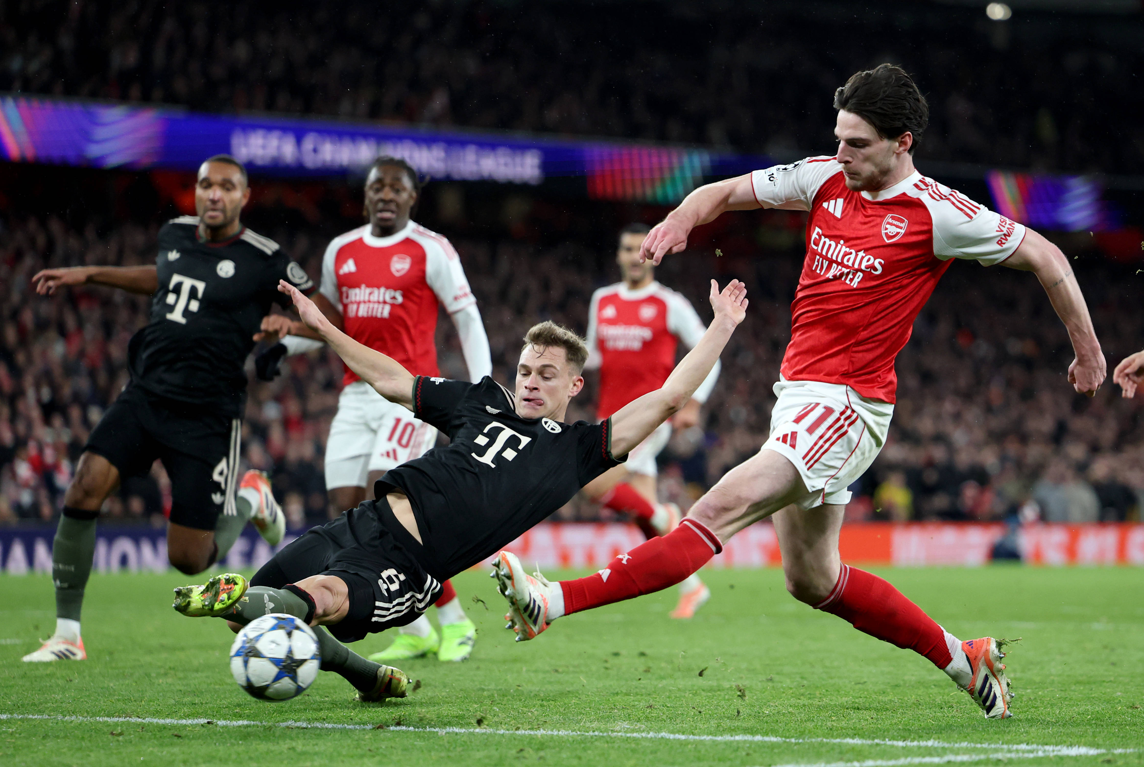 （体育）足(zú)球——歐(ōu)冠：阿森纳勝(shèng)拜(bài)仁慕尼黑