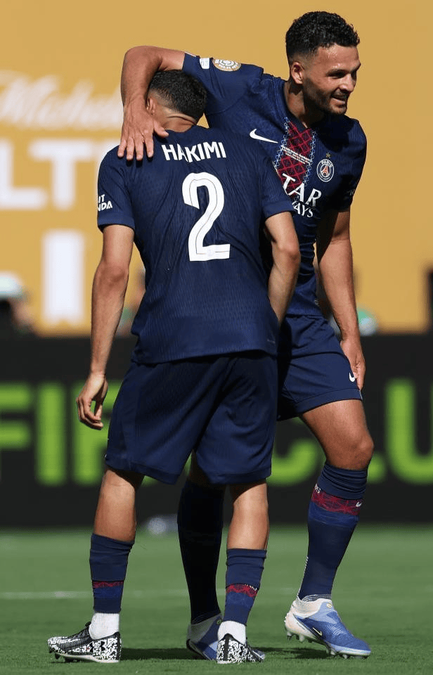 加冕六冠(guān)王！巴黎圣日耳曼获得洲际杯冠(guān)军，比肩巴萨、拜仁