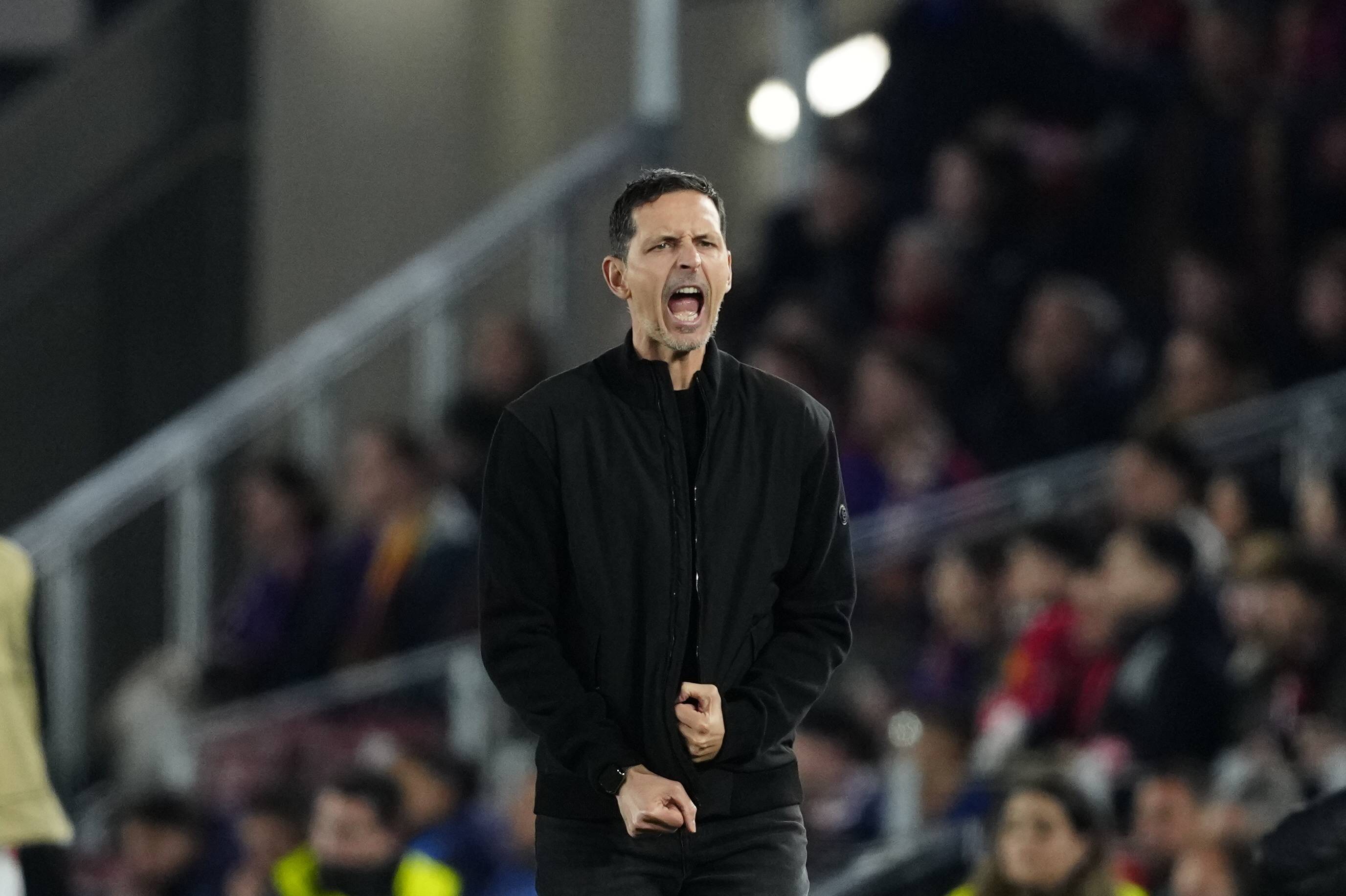 （外(wài)代二线）足球——欧冠(guān)联赛：巴萨胜法兰克福