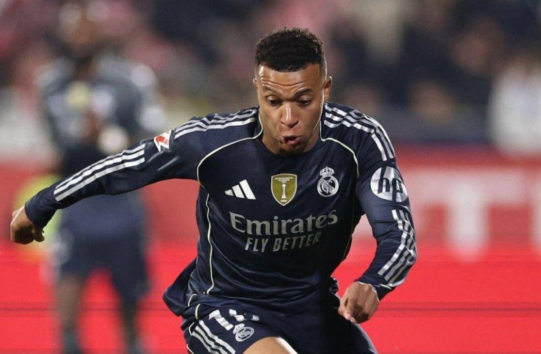 足坛一夜動(dòng)态:巴黎6冠王(wáng)比肩巴萨拜仁,曼城(chéng)6连胜,皇马赢球丢人