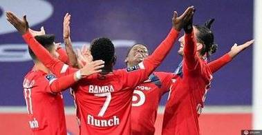 里尔对阵里昂，吉(jí)鲁与拉卡澤(zé)特同门德比，里尔进攻猛(měng)獸(shòu)但防守隐患(huàn)，爭(zhēng)夺欧冠资格