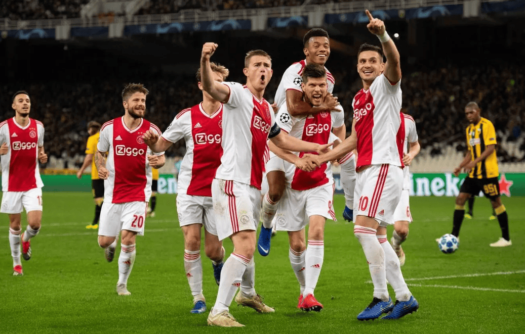 欧冠(guān)：卡拉巴赫(hè) VS 阿贾克斯