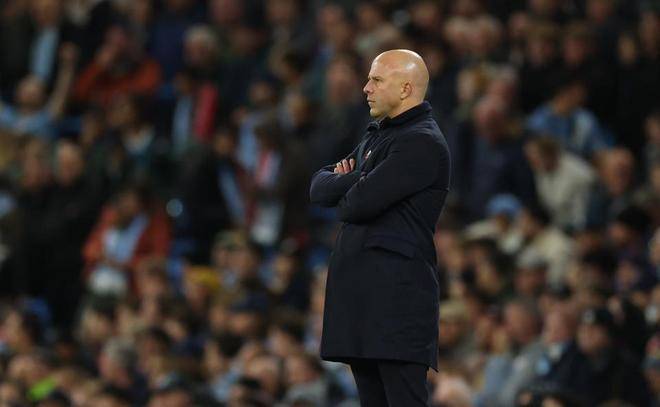 争议判罚让齐沃沉默!利物(wù)浦绝杀點(diǎn)球(qiú)遭(zāo)炮轰,歐(ōu)冠出(chū)线形势大乱